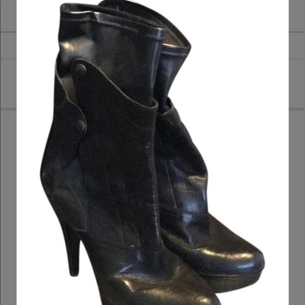 Vera Wang leather bootie w/platform heel Size 39.5